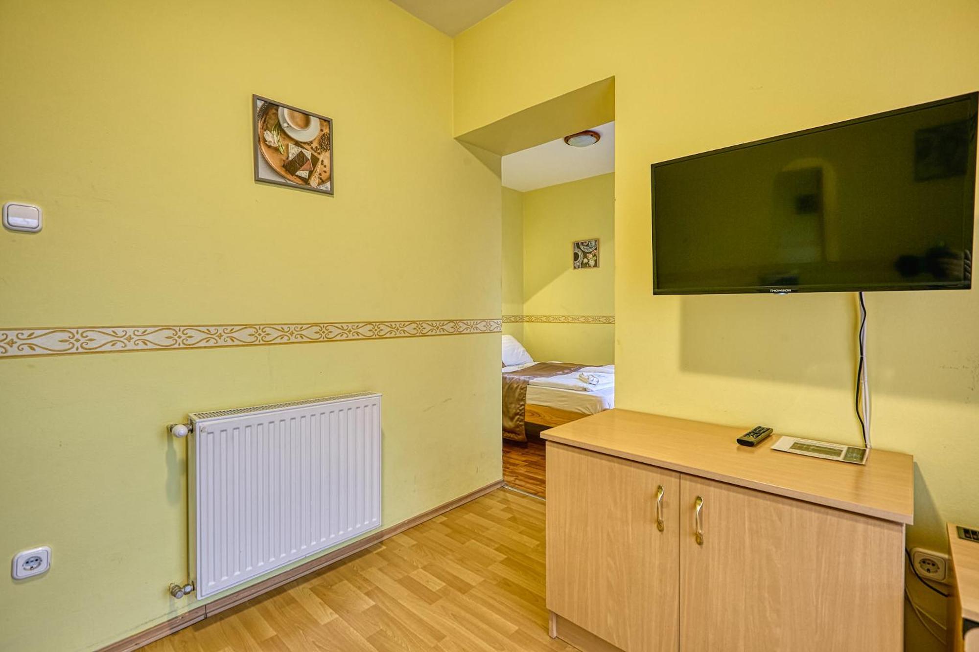 Bed and Breakfast Pihenokereszt Panzio Sopron Zewnętrze zdjęcie