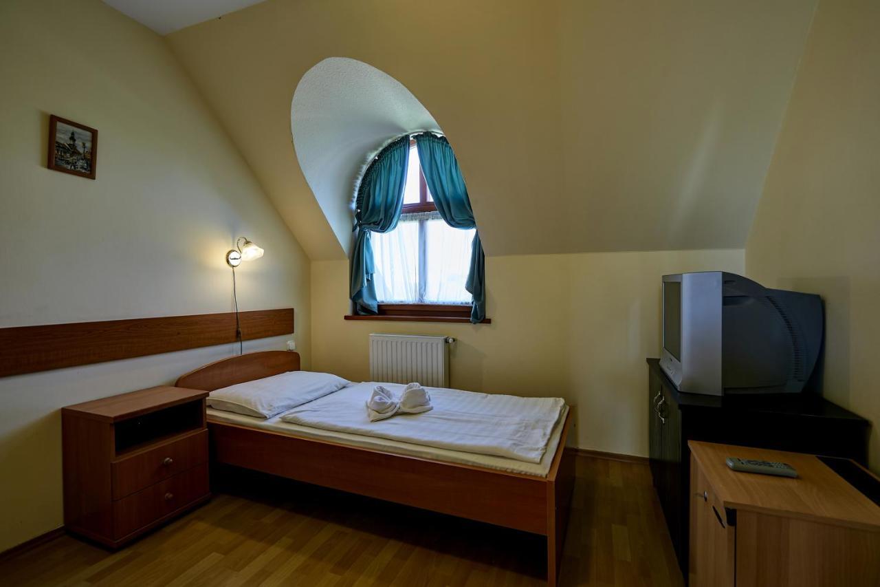Bed and Breakfast Pihenokereszt Panzio Sopron Zewnętrze zdjęcie